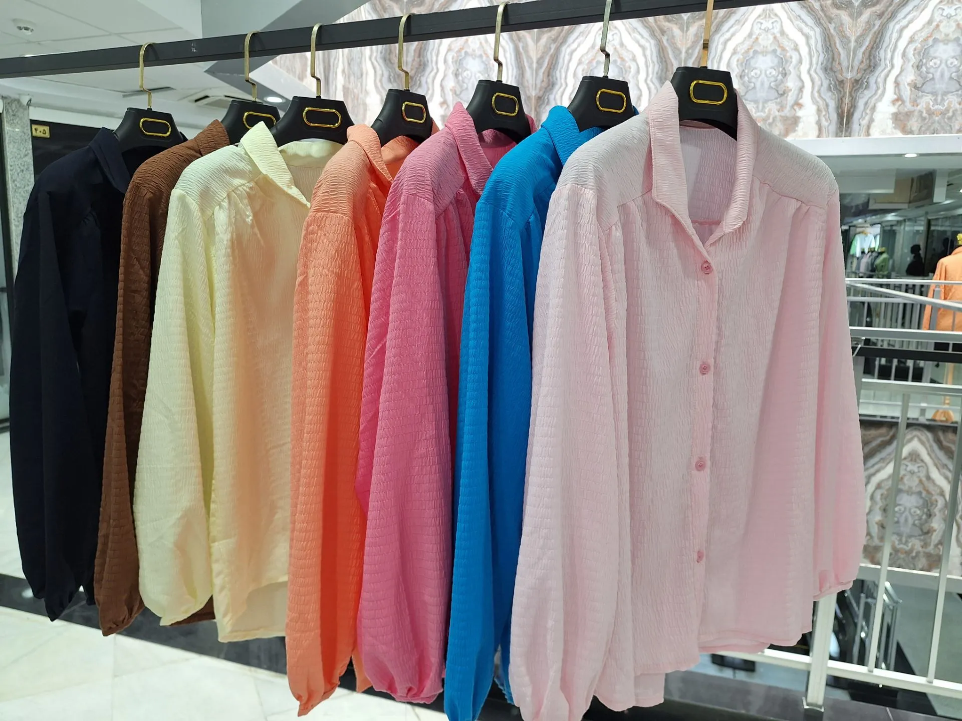 شومیز چین دار