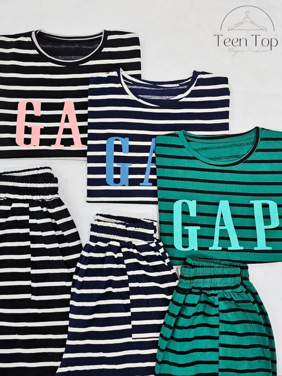 ست تیشرت و شورتک راه راه GAP