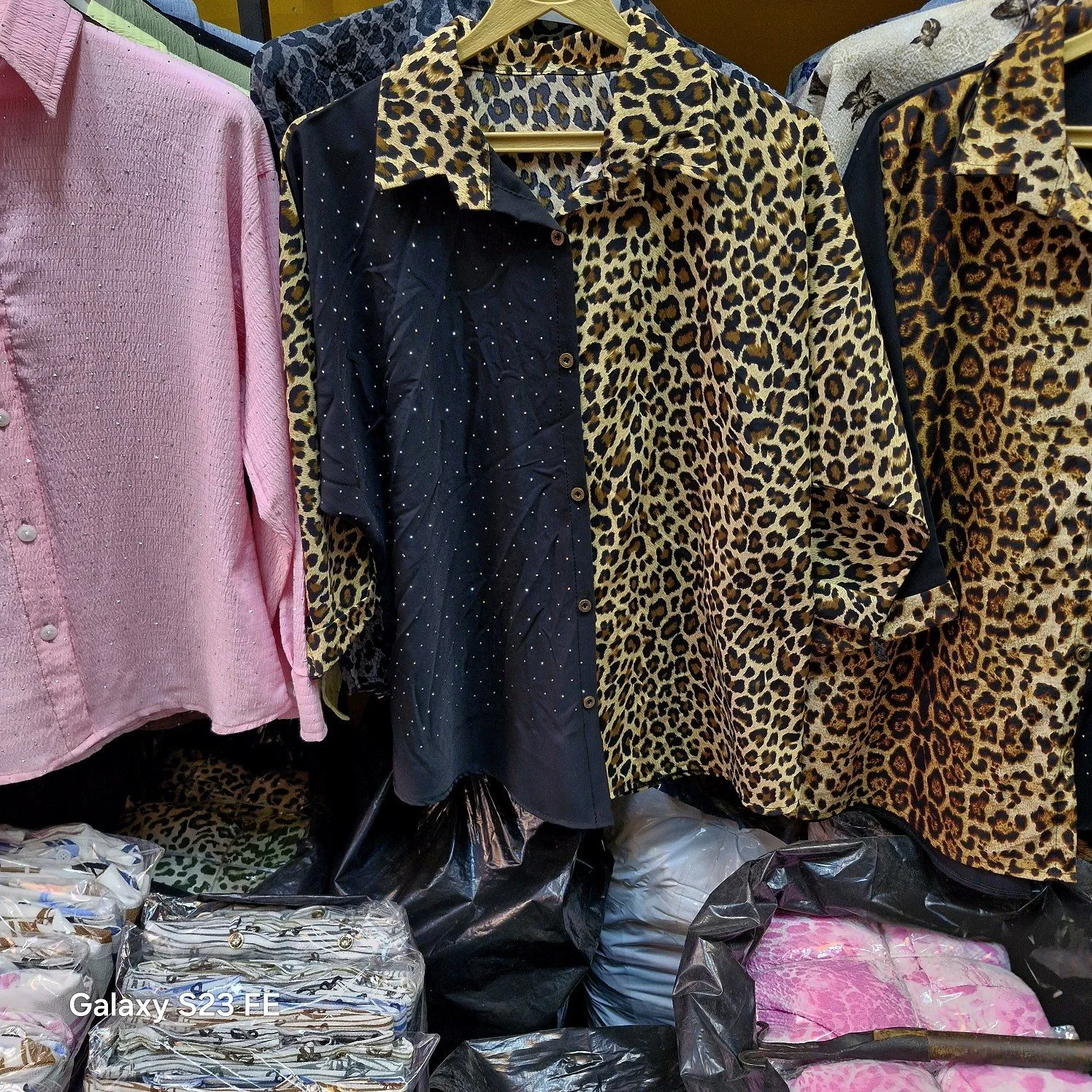 پانچ دورنگ نگین دار 4